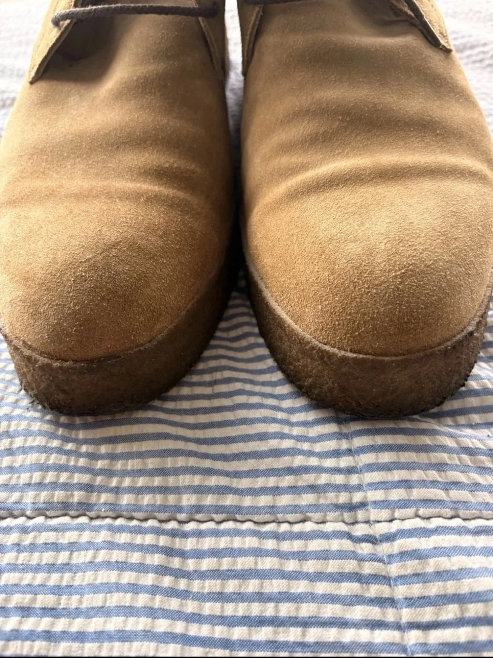Bottega Veneta Men's Suede Chukka Boots in Camel Brown